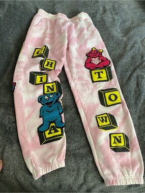 CHINATOWN MARKET
CHINATOWN BE MINE SWEATPANTS - PINK TIE DYE L